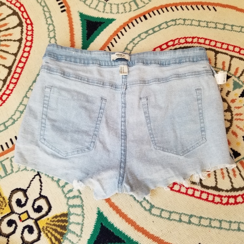 Forever 21 Buttonfly Jean Shorts - Picture 5 of 7